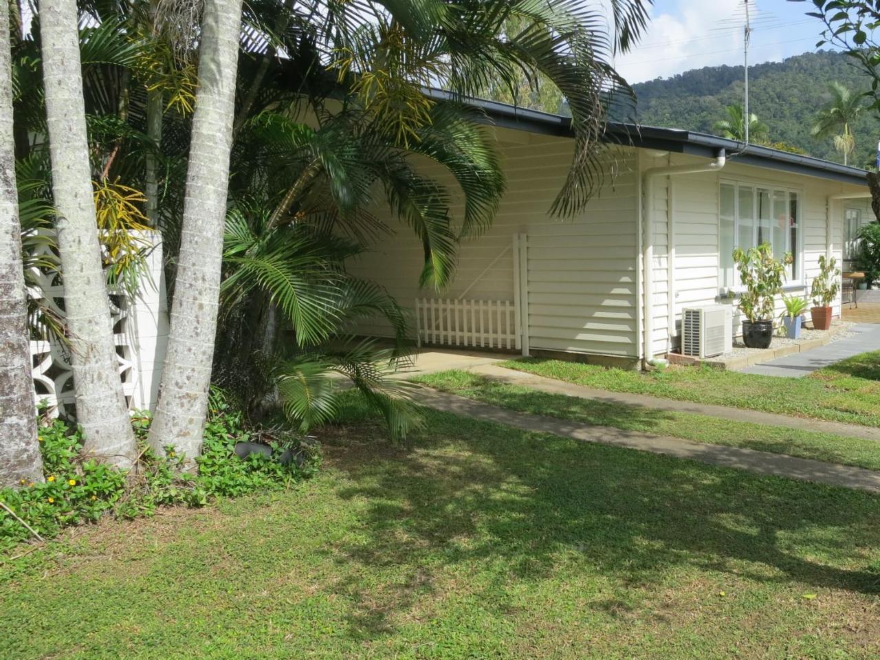 Edge Hill Clean & Green Cairns, 7 Minutes From The Airport, 7 Minutes To Cairns Cbd & Reef Fleet Terminal Buitenkant foto